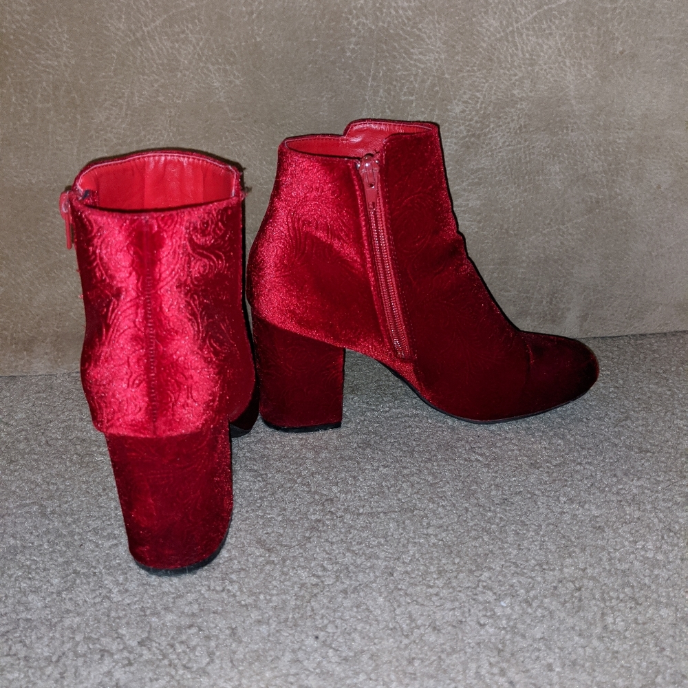 Booties - Picture 4 of 4